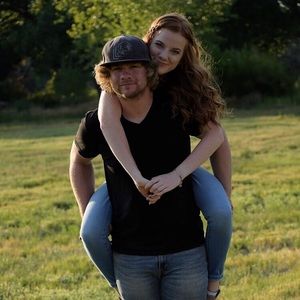 Meet your Posher, Chloe